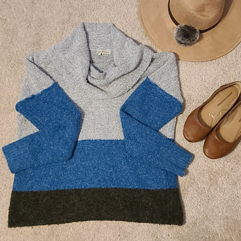 Cozy Cowl neck Chunky Stripped Sweater